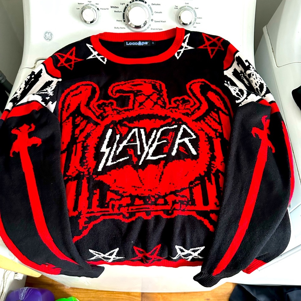 Sweater SLAYER never worn.